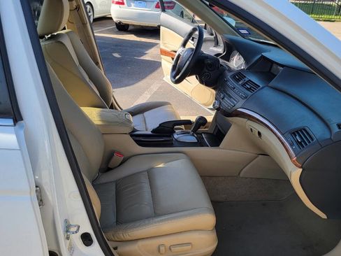 Used 2011 Honda Accord EX-L image 26