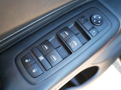 Used 2024 Dodge Durango GT AWD/4WD image 14