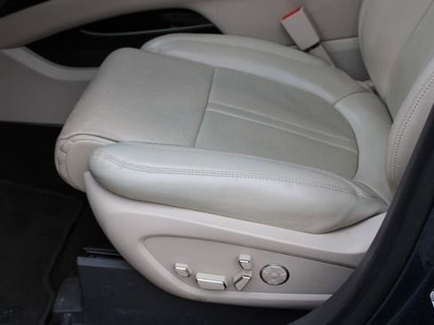 Used 2019 Lincoln Nautilus Reserve image 16