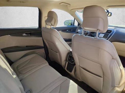 Used 2016 Lincoln MKX Select w/ Select Plus Package image 24