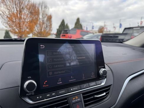 Used 2020 Nissan Altima 2.5 SR w/ Premium Package image 26