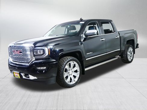 Used 2018 GMC Sierra 1500 Denali w/ Denali Ultimate Package image 3