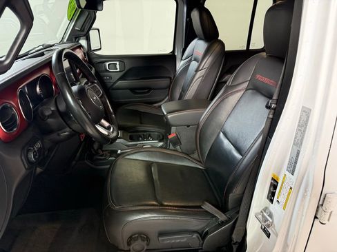 Used 2021 Jeep Gladiator Rubicon image 12