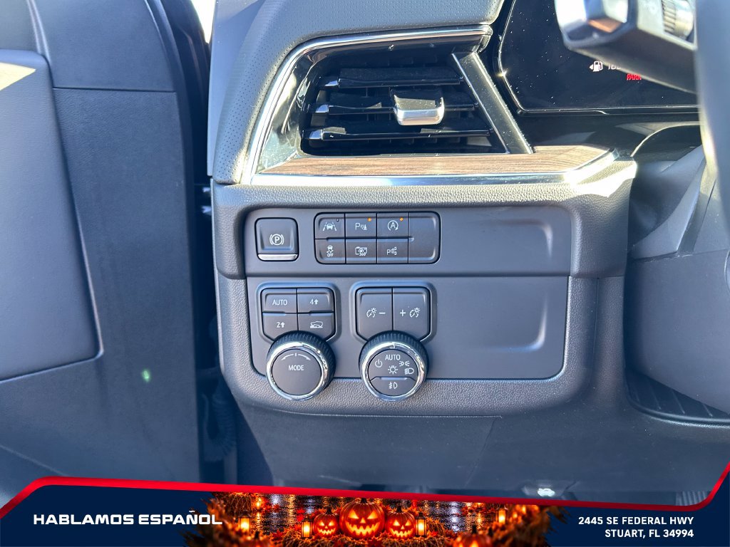 Used 2025 Chevrolet Tahoe Premier AWD/4WD image 25