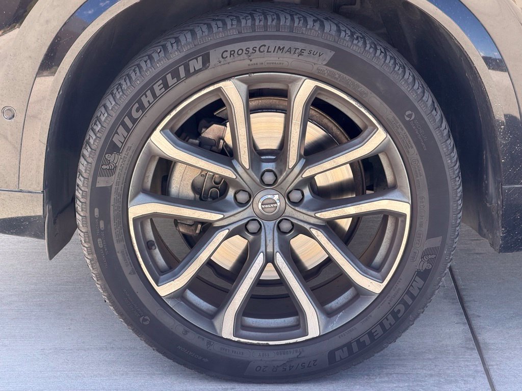 Used 2017 Volvo XC90 T6 Momentum w/ Vision Package AWD/4WD image 12