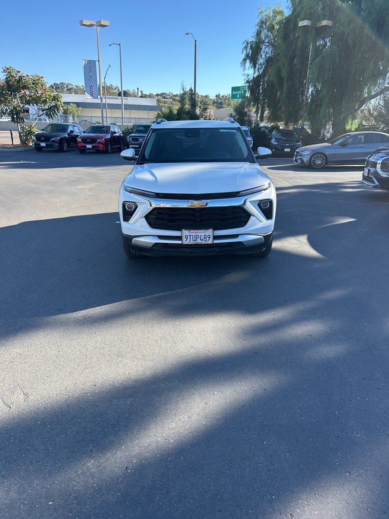 Used 2025 Chevrolet TrailBlazer LT AWD/4WD image 4