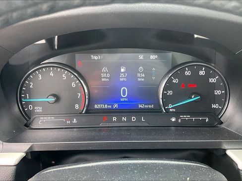 Used 2022 Ford Explorer XLT w/ Equipment Group 202A AWD/4WD image 13