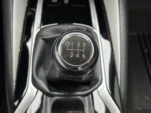 Used 2020 Toyota Corolla XSE FWD image 19