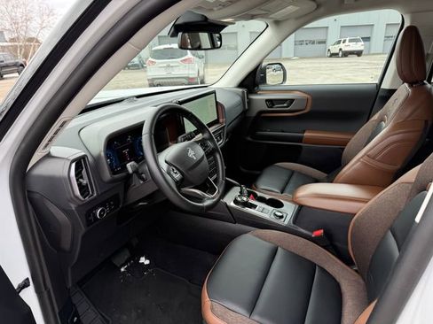 Used 2025 Ford Bronco Sport Outer Banks w/ Outer Banks Tech Package+ image 3