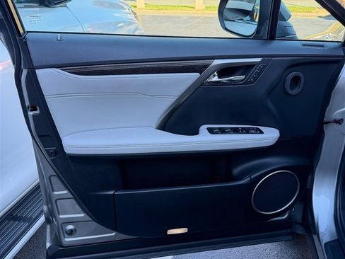 Used 2017 Lexus RX 450h AWD image 8