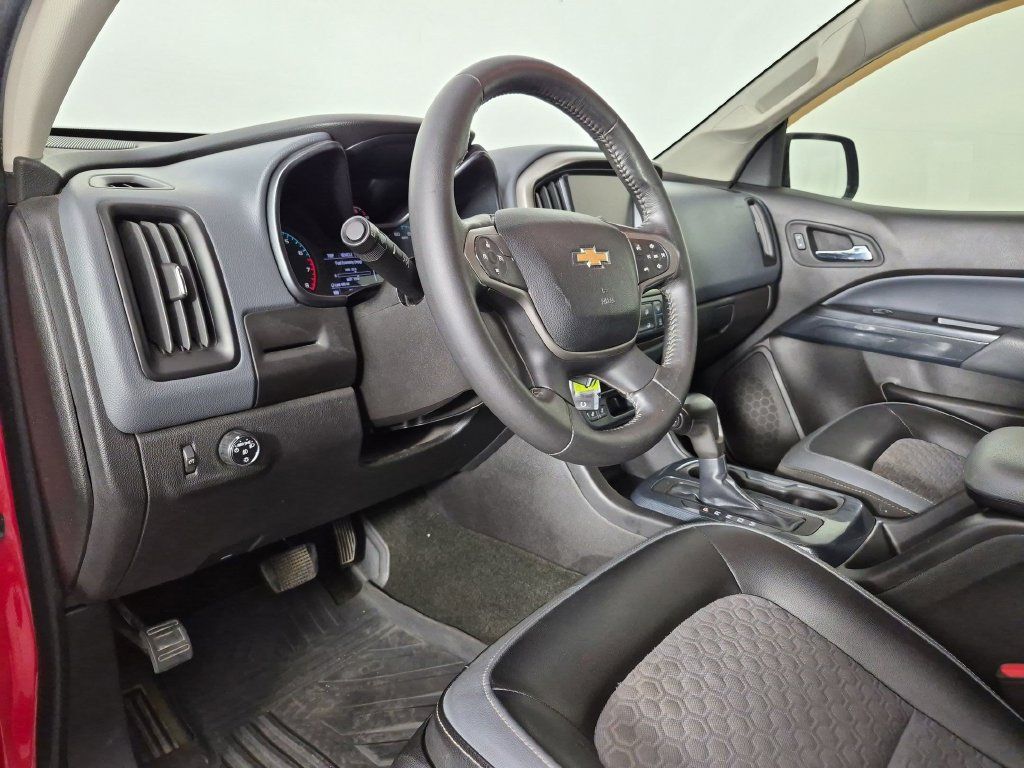 Used 2015 Chevrolet Colorado Z71 RWD image 17