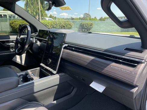 New 2025 GMC Sierra EV Denali image 63