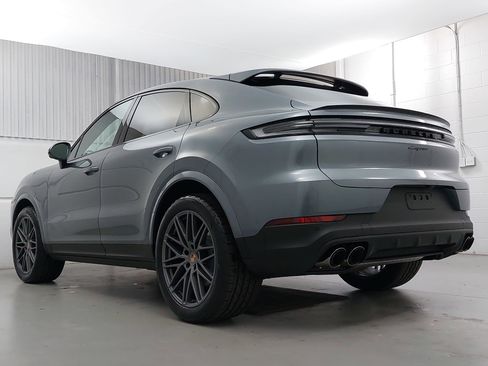 New 2026 Porsche Cayenne Coupe image 3