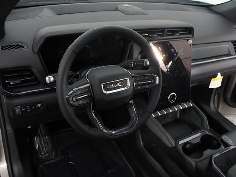 New 2026 GMC Terrain AT4 w/ Convenience Package III image 10