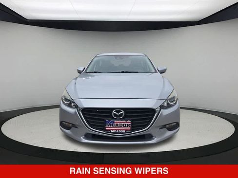 Used 2017 MAZDA MAZDA3 Touring FWD image 9