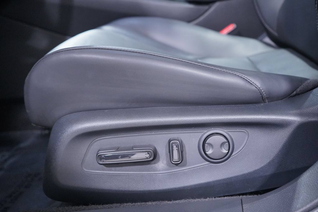 Used 2023 Honda Accord EX-L image 8