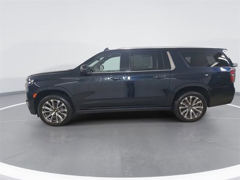 Used 2021 Chevrolet Suburban High Country image 7