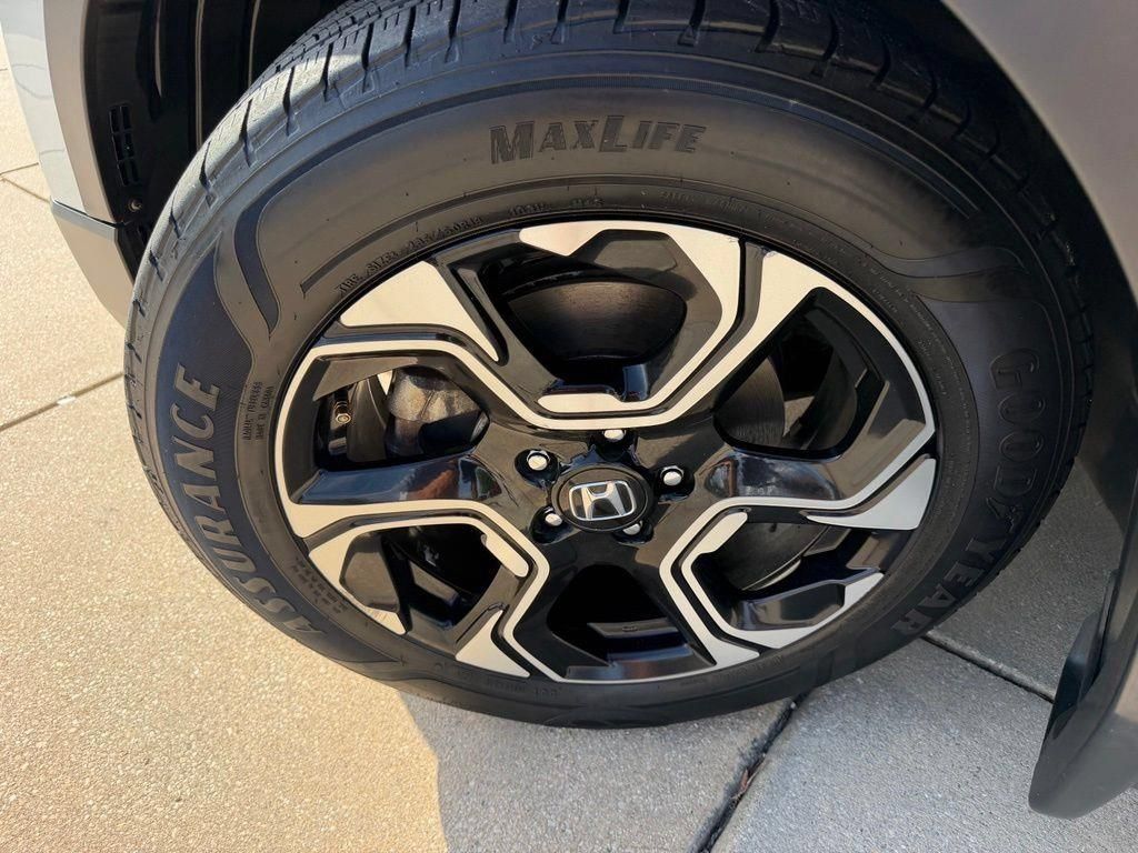 Used 2019 Honda CR-V Touring image 27