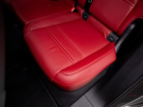 Used 2023 Porsche Cayenne Turbo image 73