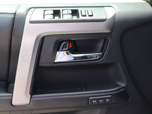 Used 2019 Toyota 4Runner Limited AWD/4WD image 16