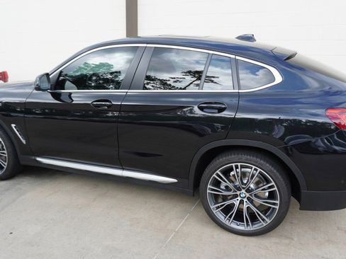 Used 2025 BMW X4 xDrive30i w/ Premium Package image 6