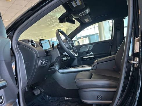 Certified 2025 Mercedes-Benz GLA 250 image 12