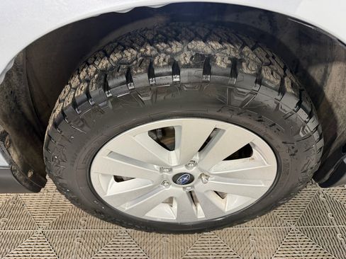 Used 2017 Subaru Outback 2.5i image 11