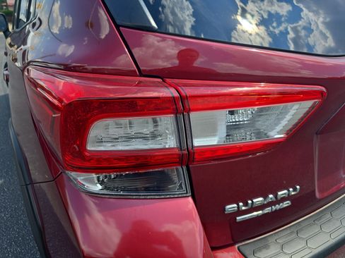 Used 2019 Subaru Crosstrek 2.0i Premium w/ Moonroof Package AWD/4WD image 34