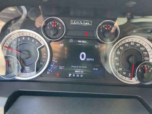 Used 2005 Hyundai Tiburon GT FWD image 23