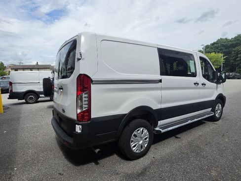 Used 2025 Ford Transit 250 Low Roof w/ Exterior Upgrade Package RWD image 3