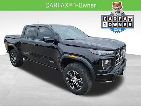 Used 2023 GMC Canyon AT4 w/ AT4 Premium Package AWD/4WD image 4