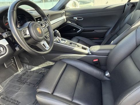 Certified 2019 Porsche 911 Carrera image 4