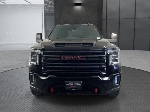 Used 2021 GMC Sierra 2500 AT4 w/ AT4 Premium Plus Package AWD/4WD image 2