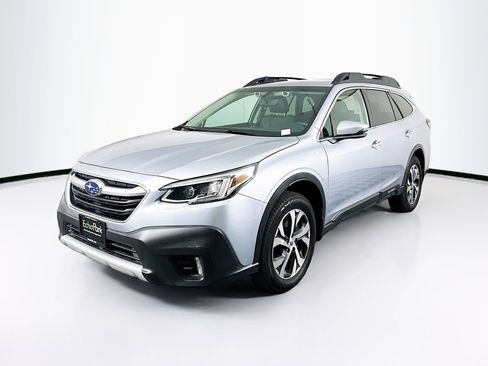 Used 2020 Subaru Outback Limited w/ Popular Package #2 AWD/4WD image 3