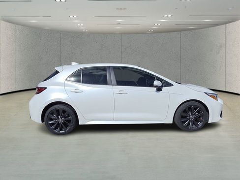 Used 2023 Toyota Corolla XSE image 2