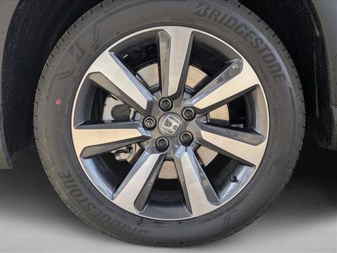 New 2025 Honda Pilot Elite image 10