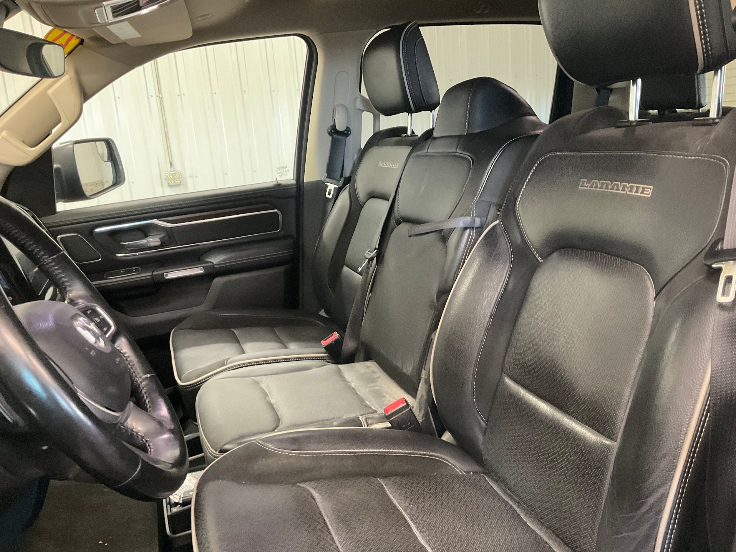 Used 2021 RAM 1500 Laramie AWD/4WD image 19