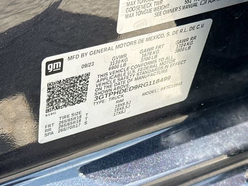 Used 2024 GMC Sierra 1500 SLT RWD image 32