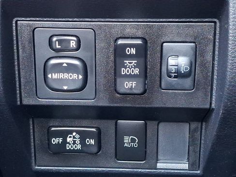 Used 2019 Toyota Tundra SR5 image 25