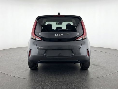 Used 2025 Kia Soul LX w/ LX Technology Package FWD image 7