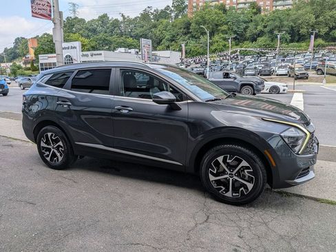 Used 2023 Kia Sportage EX AWD/4WD image 5