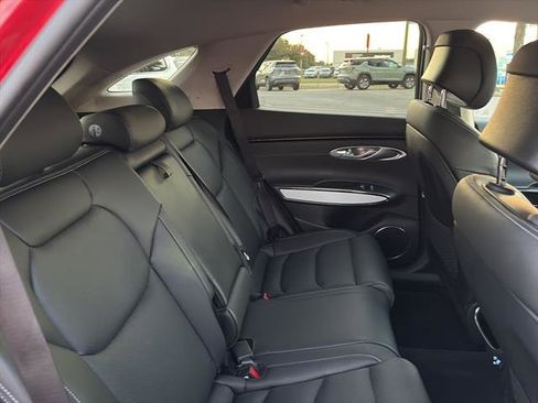 Used 2025 Genesis GV70 2.5T image 11