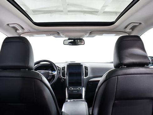 Used 2024 Ford Edge SEL w/ Convenience Package image 17