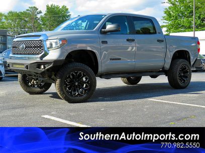 Used 2018 Toyota Tundra SR5 w/ SR5 Upgrade Package