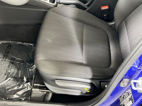 Used 2023 Hyundai Venue SE FWD image 18
