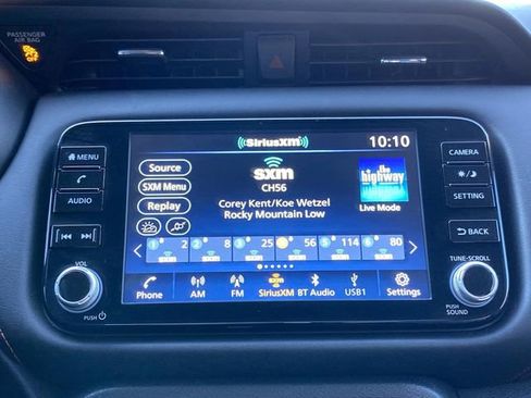 Used 2023 Nissan Kicks SR w/ SR Premium Package image 17