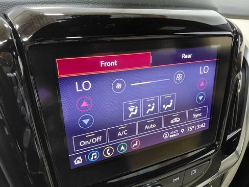 Used 2023 Chevrolet Traverse Premier w/ LPO, Floor Liner Package AWD/4WD image 41