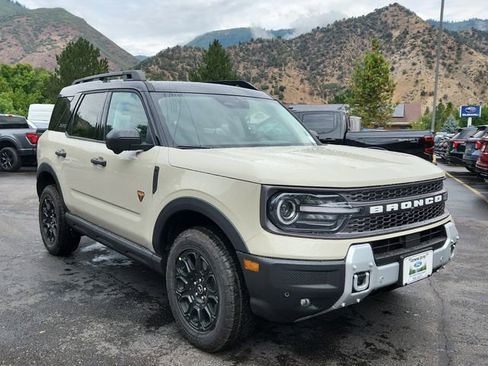 New 2025 Ford Bronco Sport Badlands w/ Badlands Tech Package AWD/4WD image 1