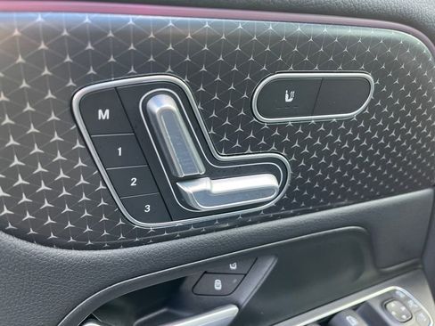 Certified 2025 Mercedes-Benz GLA 250 4MATIC image 21