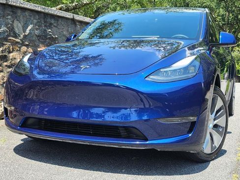 Used 2023 Tesla Model Y Long Range AWD/4WD image 77